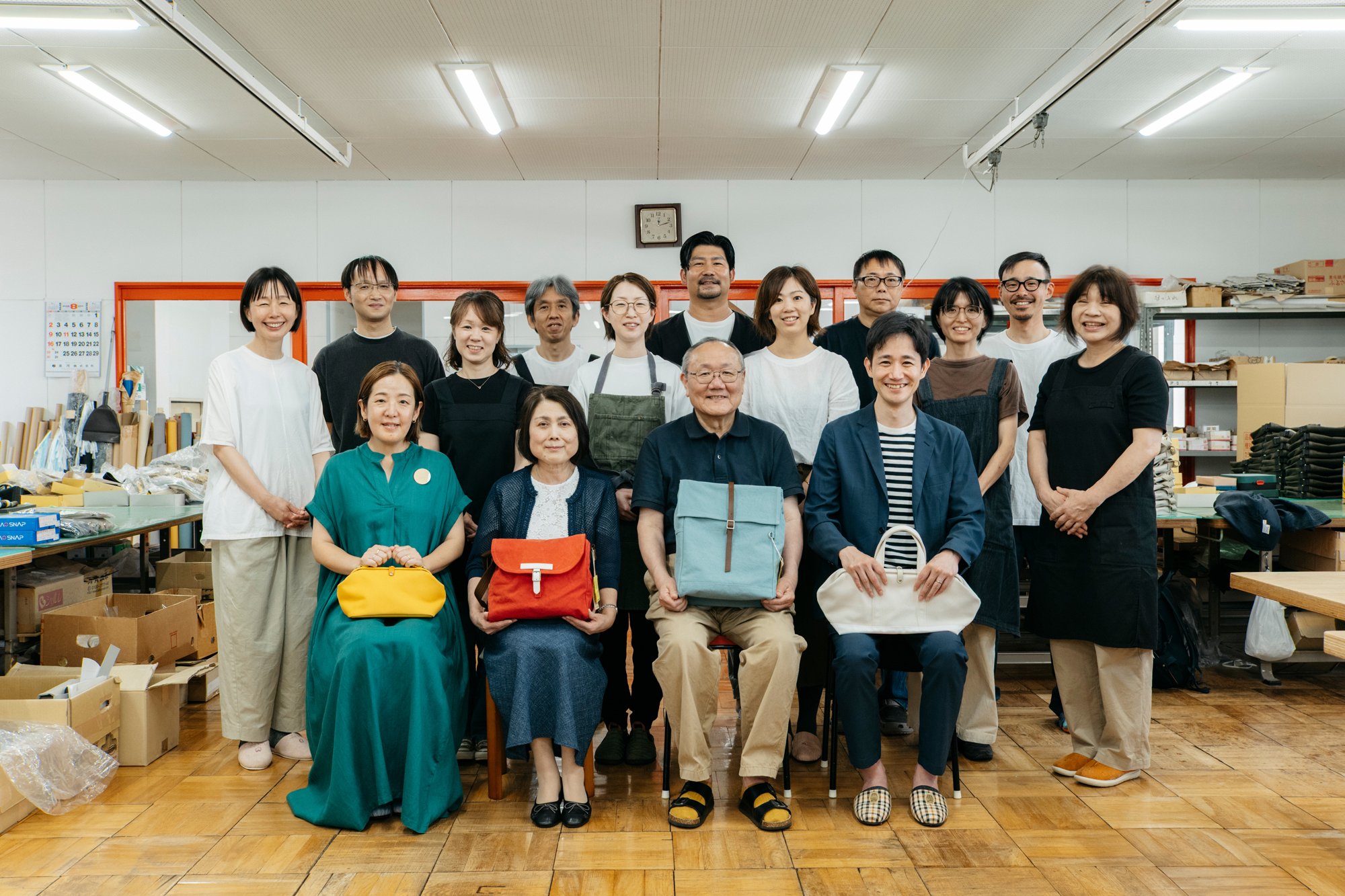 バッグワークス事業承継-集合写真.jpg